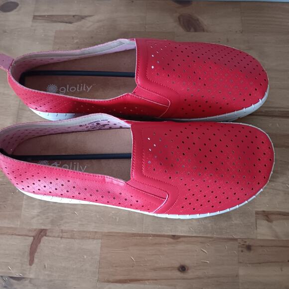 GLOLILY Elle Starburst Perf/ Walking Shoes Slip-On Red Size: 11 M NWB - Picture 4 of 11